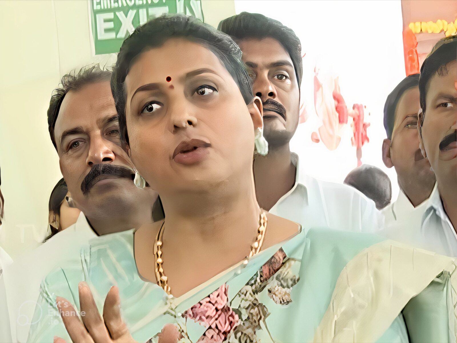 Poor Roja, Pitiable Condition!
