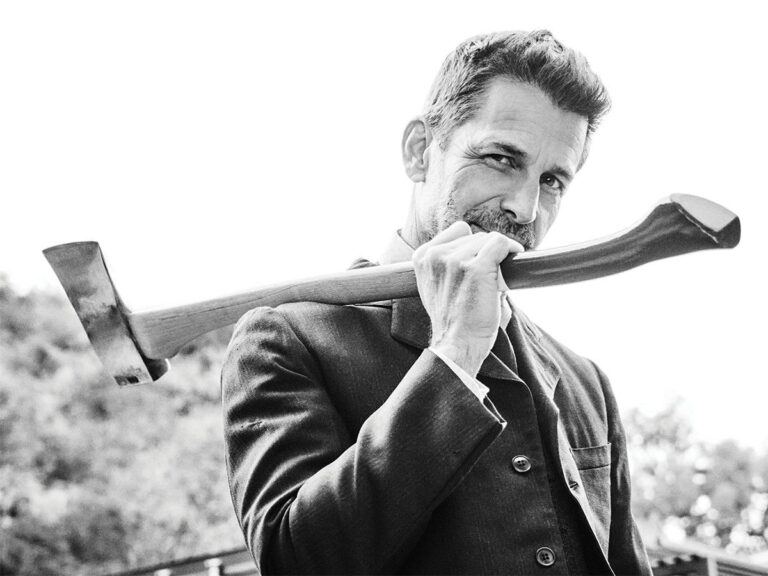 Snyder-Acquires-Rights-For-Blood-And-Ashes