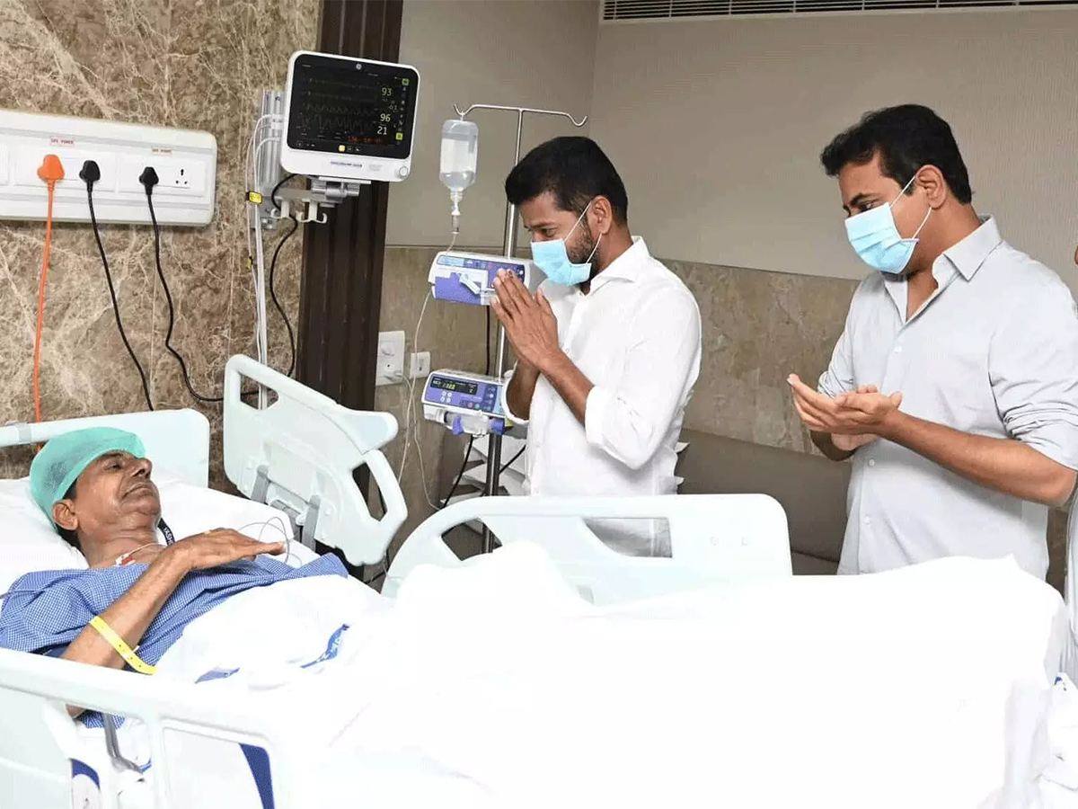 Telangana CM Revanth Reddy Meets Former CM KCR At Hospital