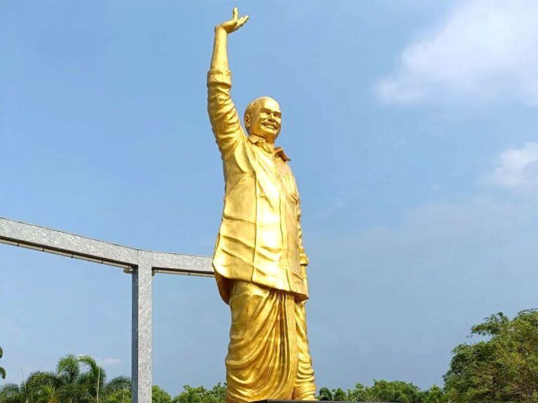 YSR Statues