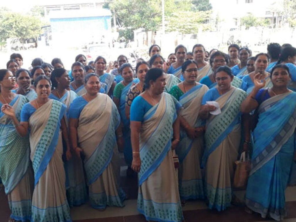angawadi ladies protest
