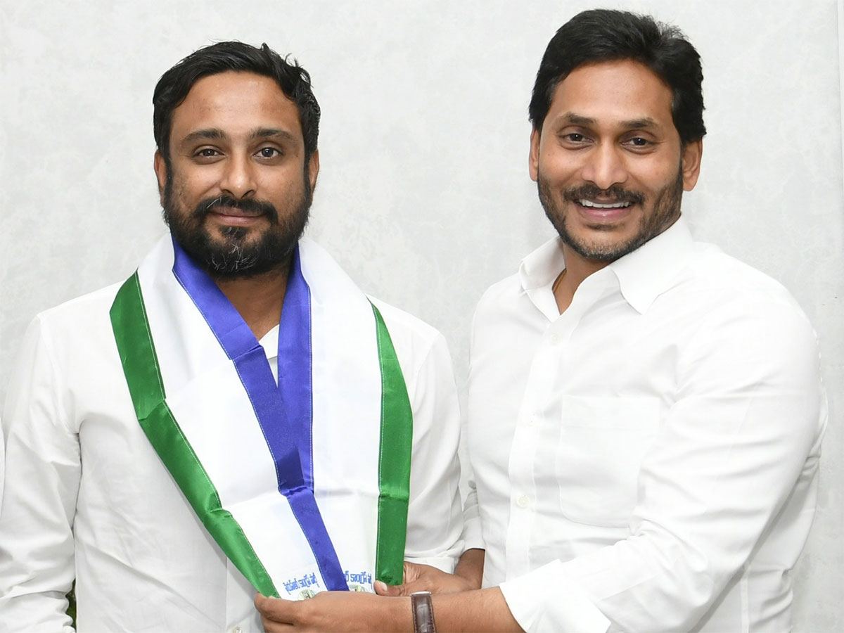 jagan-Ambati-Rayudu