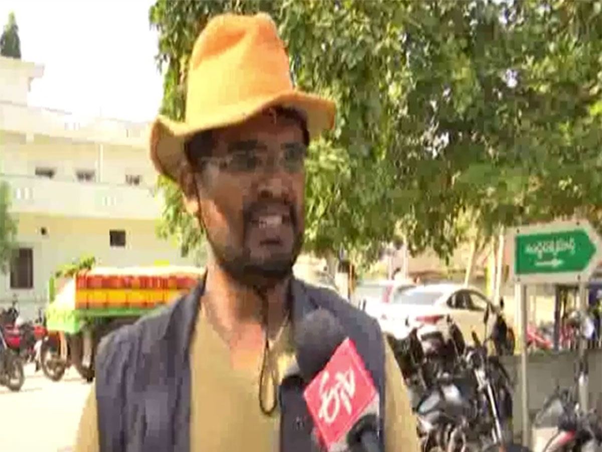 sculpture artist Akunuru Balaji
