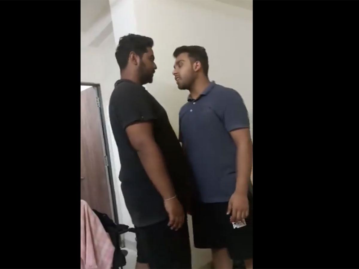 Hostel-Room-Fight