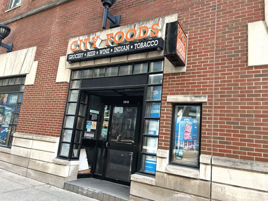 Indian Shopkeeper's U.S. Struggle