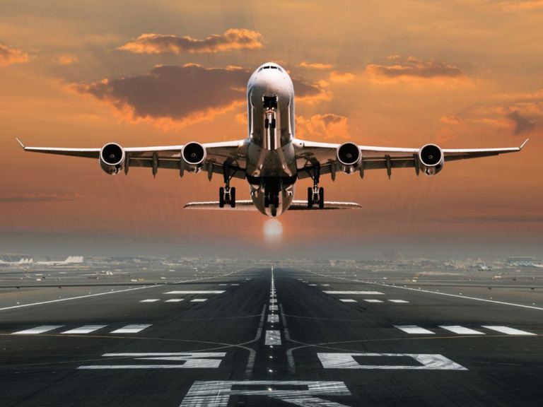 Man Travelling On Flight Robbed