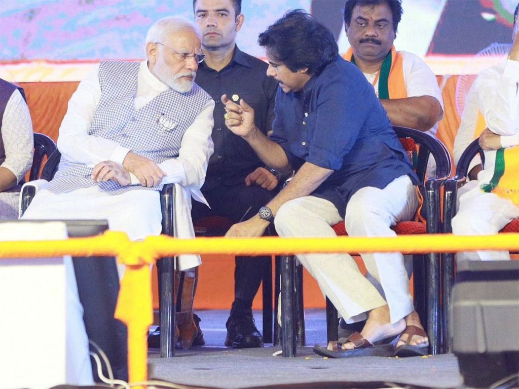 Modi Pawan kalyan