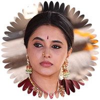 Priyanka-Mohan-Captain-Miller-Telugu-Movie-Review