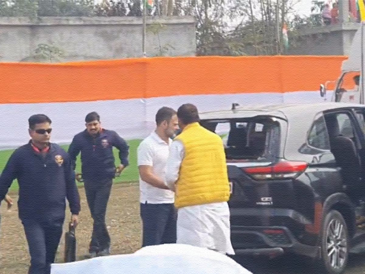 Rahul-Gandhi-Car-Attacked