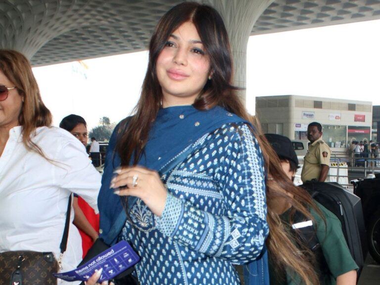 Actress Ayesha Takia
