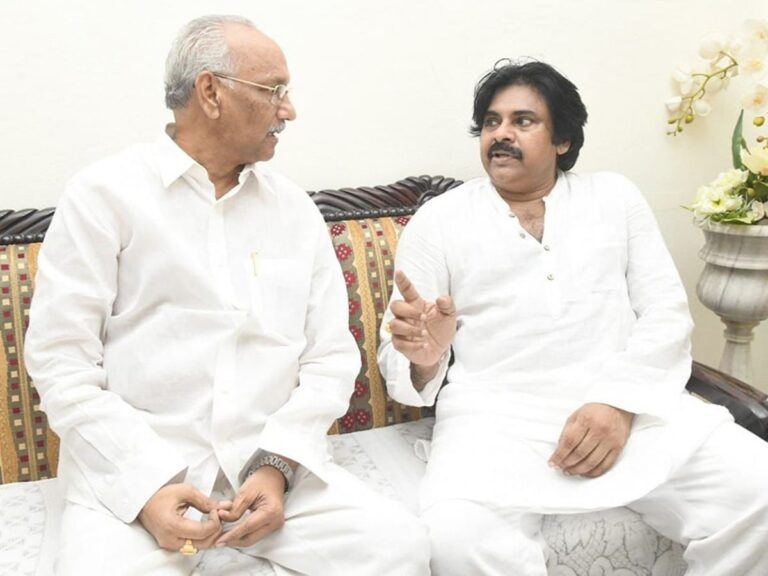 Pawan Kalyan Meets Pulaparthi Ramanjaneyulu In Bhimavaram