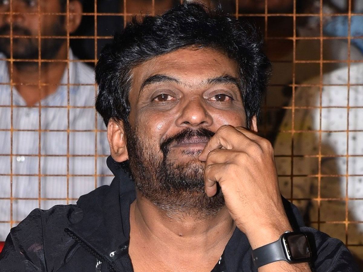 హీరోలకు 'గోల్డెన్' హ్యాండ్...హీరోయిన్లకు 'ఐరన్' హ్యాండ్!