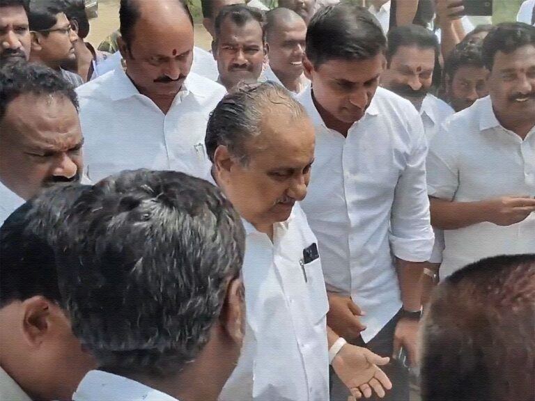 Mudragada-Padmanabham-YSRCP-MP-Mithun-Reddy