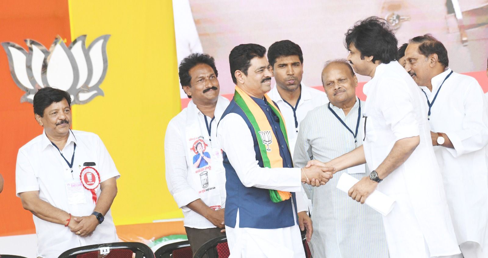 Photos Narendra Modi, Chandrababu Naidu, and Pawan Kalyan in Big Meeting