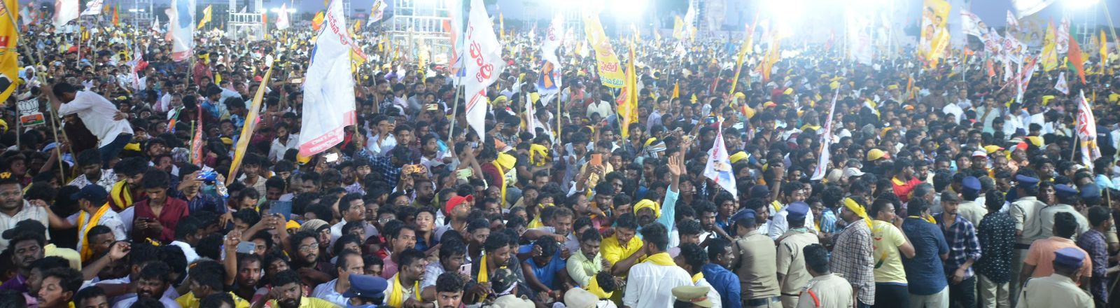 Photos Narendra Modi, Chandrababu Naidu, and Pawan Kalyan in Big Meeting