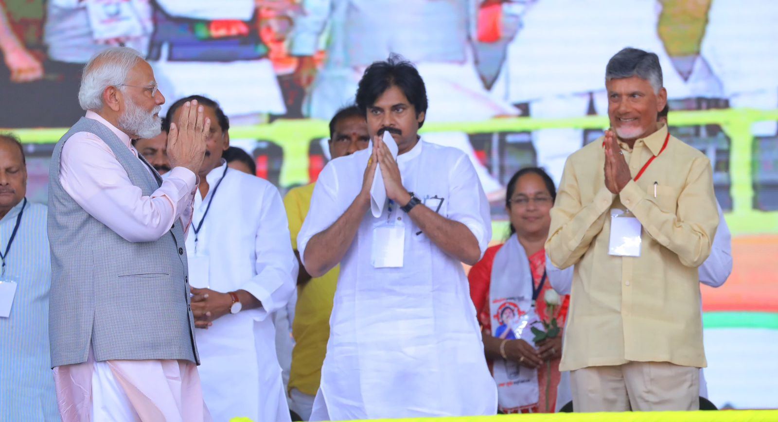 Photos Narendra Modi, Chandrababu Naidu, and Pawan Kalyan in Big Meeting