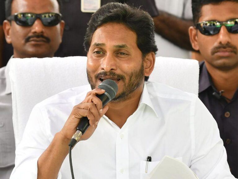 YS-Jagan-Bus-Yatra