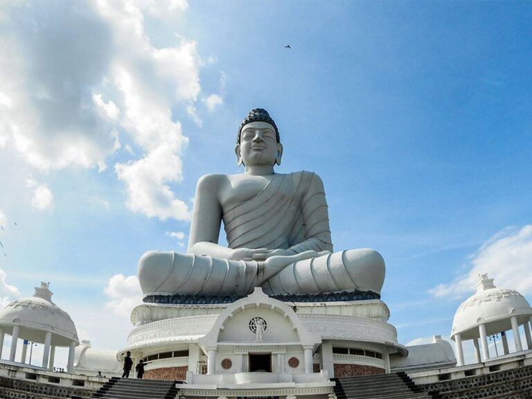amaravati-buddha-statue