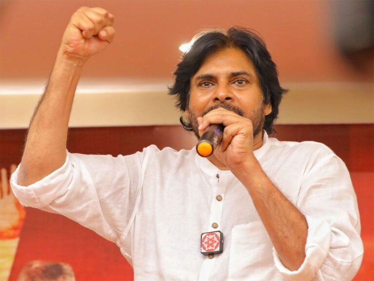 pawan-kalyan-blade-attack