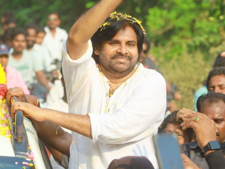 Pawan Kalyan Rents A House In Chebrolu Village!