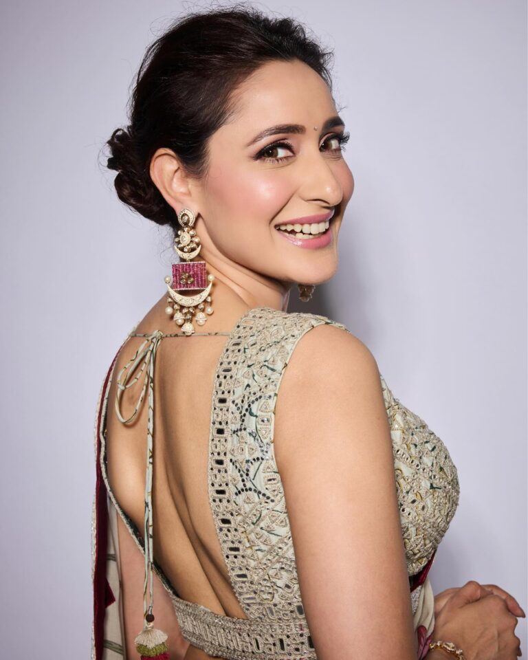 pragya-jaiswal