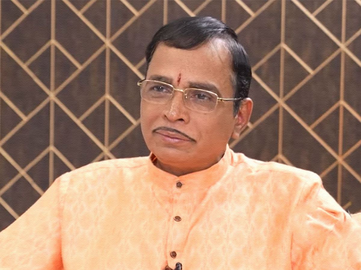 Tollywood Singer Files Nomination In Andhra Pradesh
