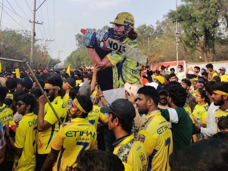 Uppal Stadium CSK fans