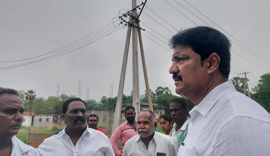 vallabhaneni-vamsi