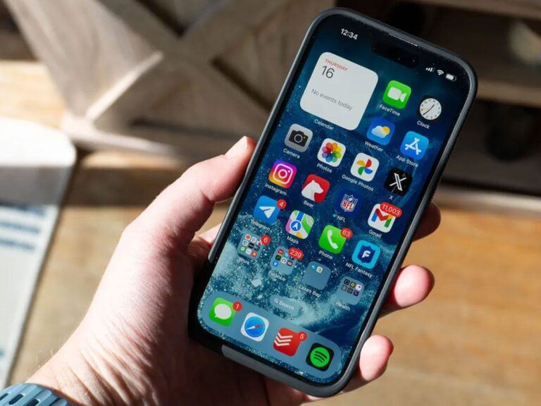 Apple Screens