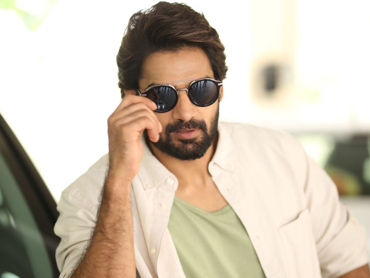 bhaje-vaayu-vegam-is-a-emotional-movie-with-proper-values-kartikeya