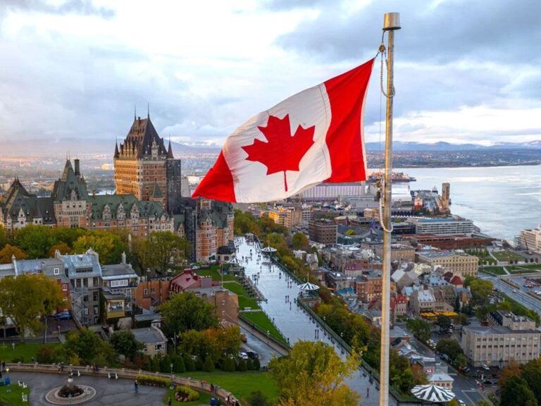 Canada Helping Hand