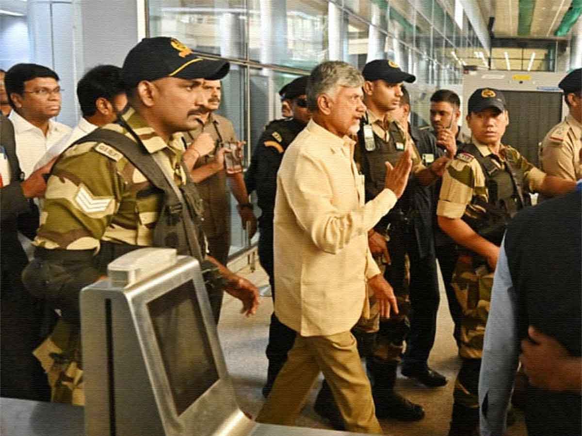 Chandrababu Naidu Hyderabad Airport