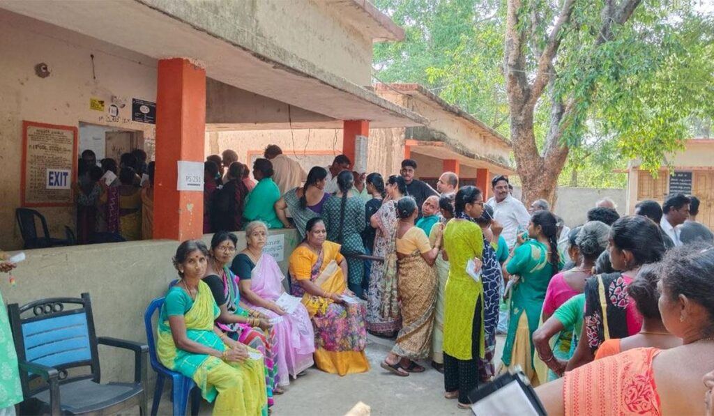 Female Voters AP