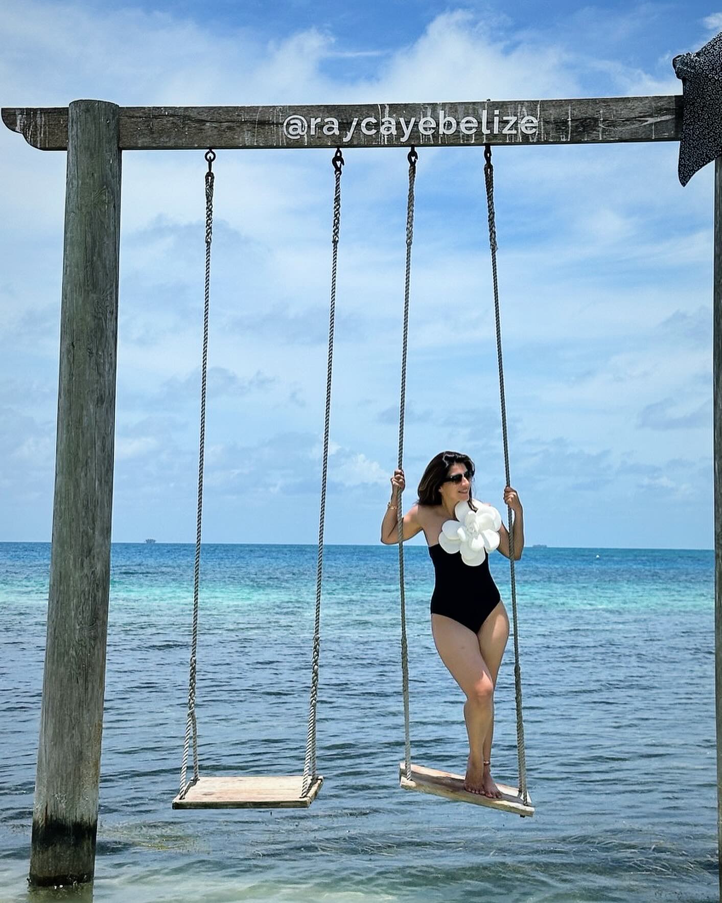 mehreen-pirzada-bikini