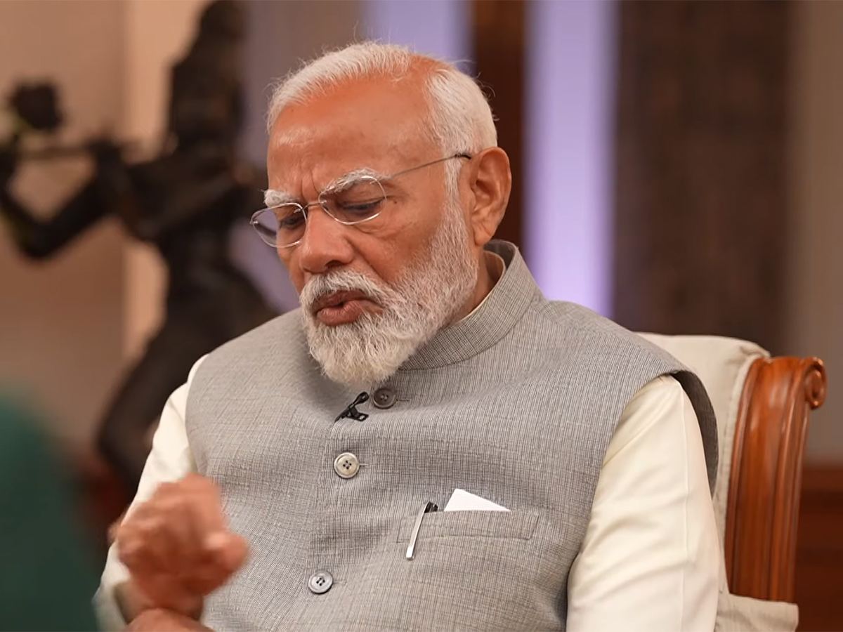 Narendra Modi On Free Busses To Women