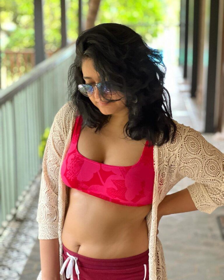 poonam-bajwa
