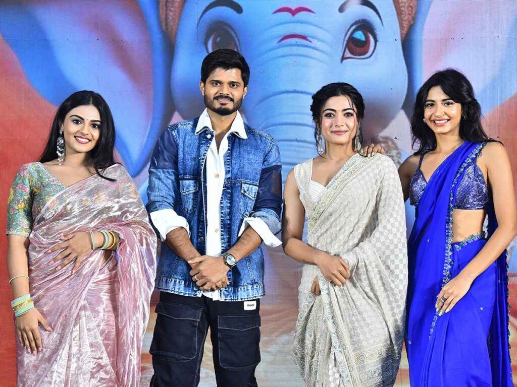 Rashmika Wants Deverakonda's Smile!