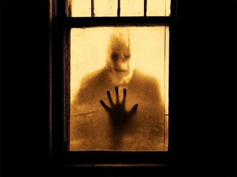 The Strangers Chapter 1