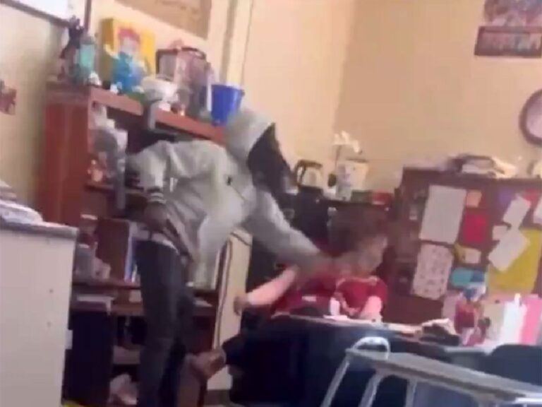 US Teen Slapped Teacher