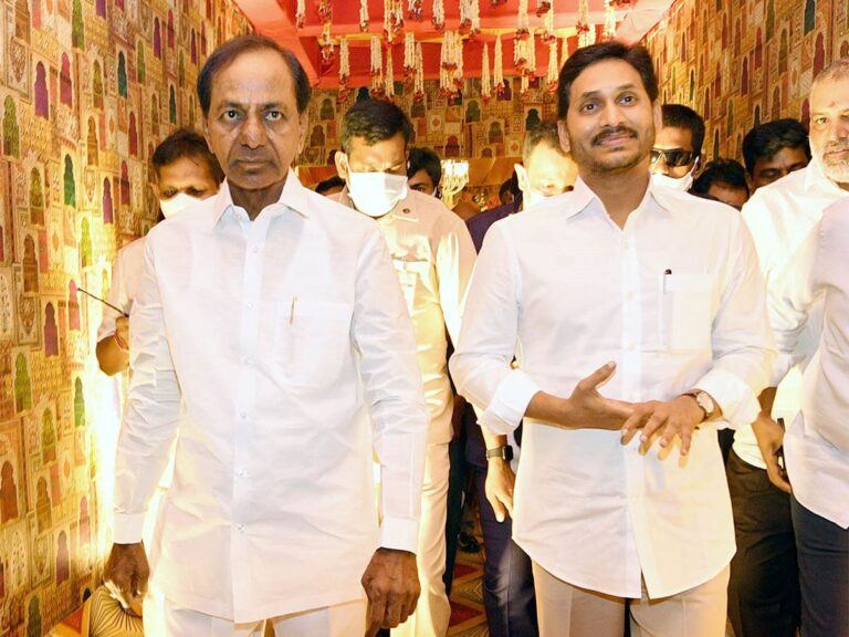 YS Jagan KCR
