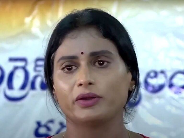 YS Sharmila In Tears