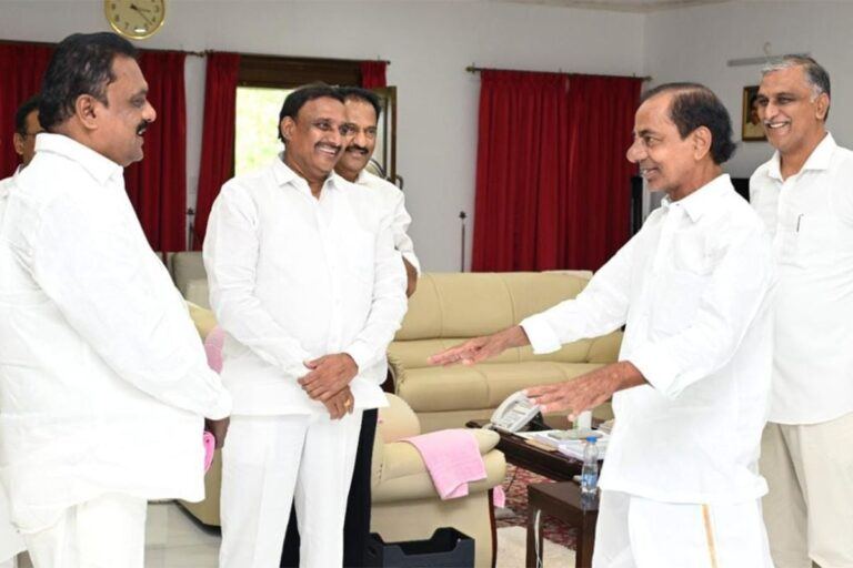 brs-kcr-meeting-farm-house