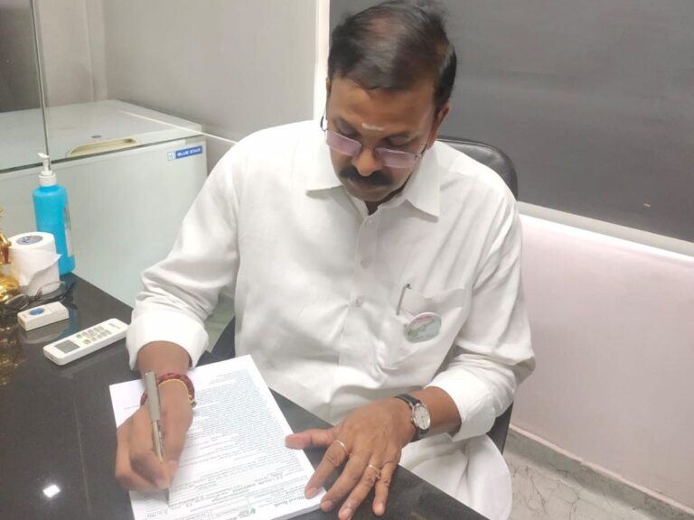 jd-lakshminarayana-cabinet-berth