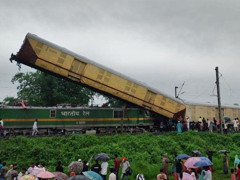 A goods train hit the Kanchanjunga Express from behind in the Rangapani area in Siliguri, seven kilometers away from the New Jalpaiguri station.