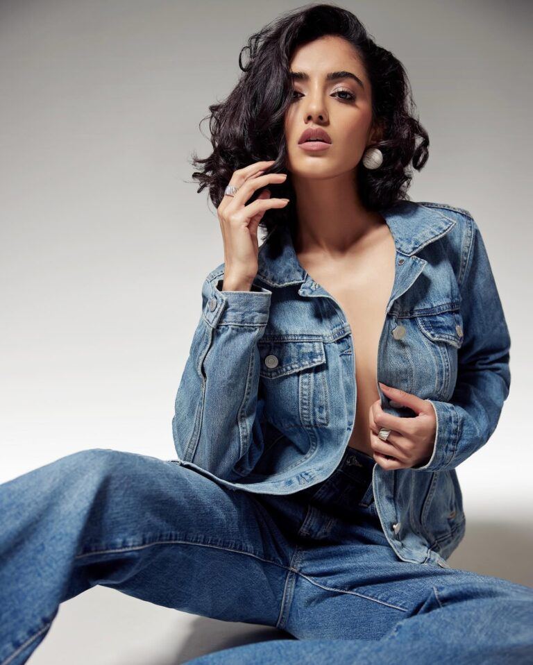 Pic Talk: Malvika Sharma Dashing in Denim