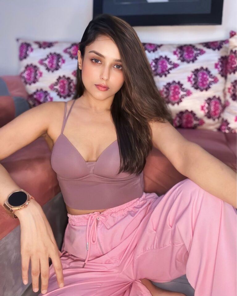 Mishti Chakraborty