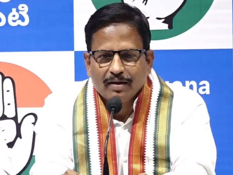 MLA Yennam Srinivas Reddy