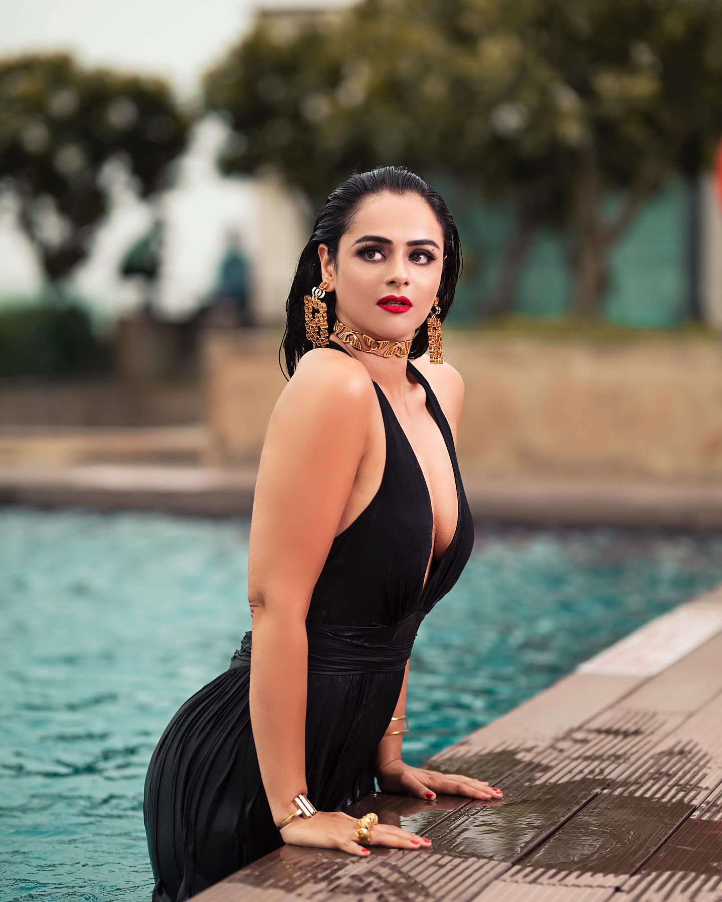 Pic Talk: Black Magic in Pool