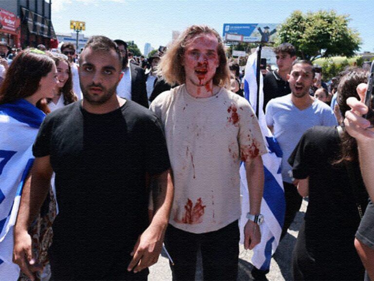 pro- and anti-Israel protesters