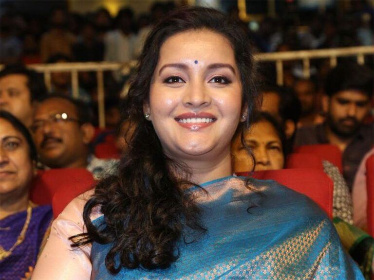 Renu Desai 